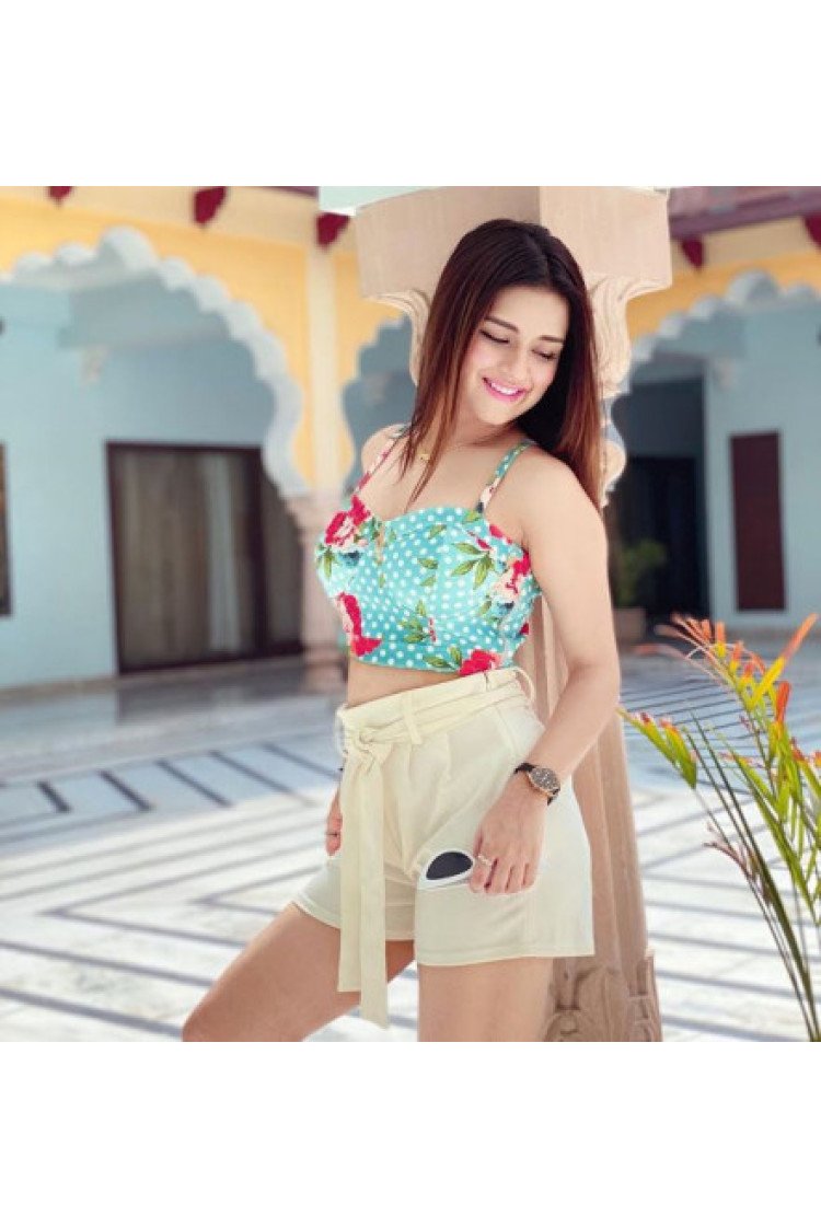 HOT↠ Call Giℛls In Sector 57 Gurgaon- ⎷ 9990410104 ✨Escorts Service