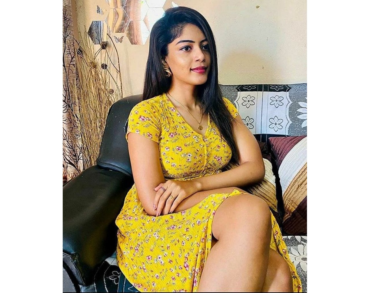 MYSELF ANAMIKA BEST VIP COLLEGE GIRL HOUSEWIFE AVAILABLE