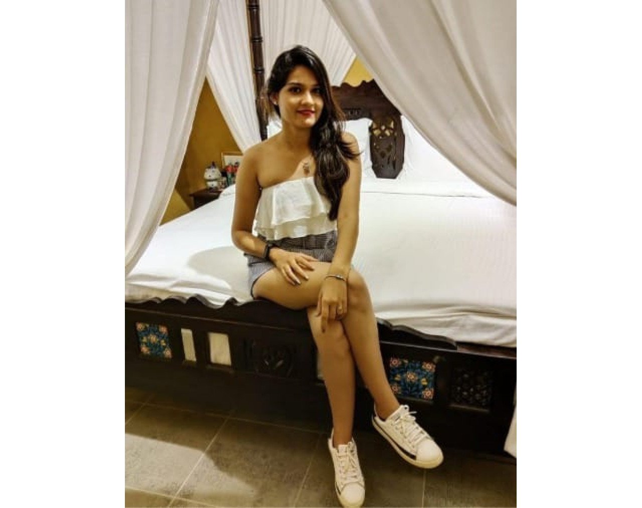 MY SELF JANVI INDIPENDENT CALL GIRL UNLIMITED SHOT WITHOUT CONDOM