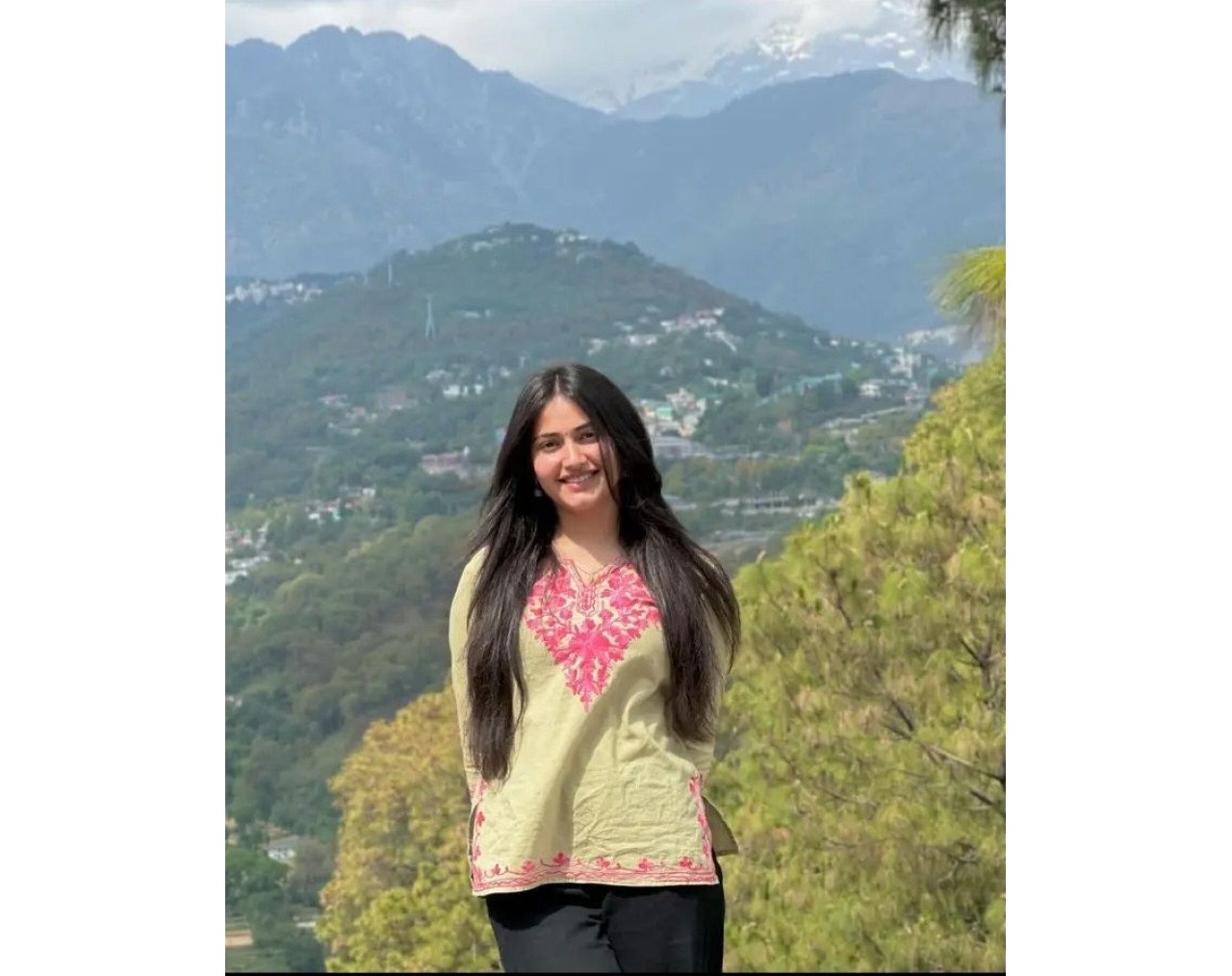 Call Us ⇆ 9643900018 ⇆ Call Girls In Noida (Delhi)