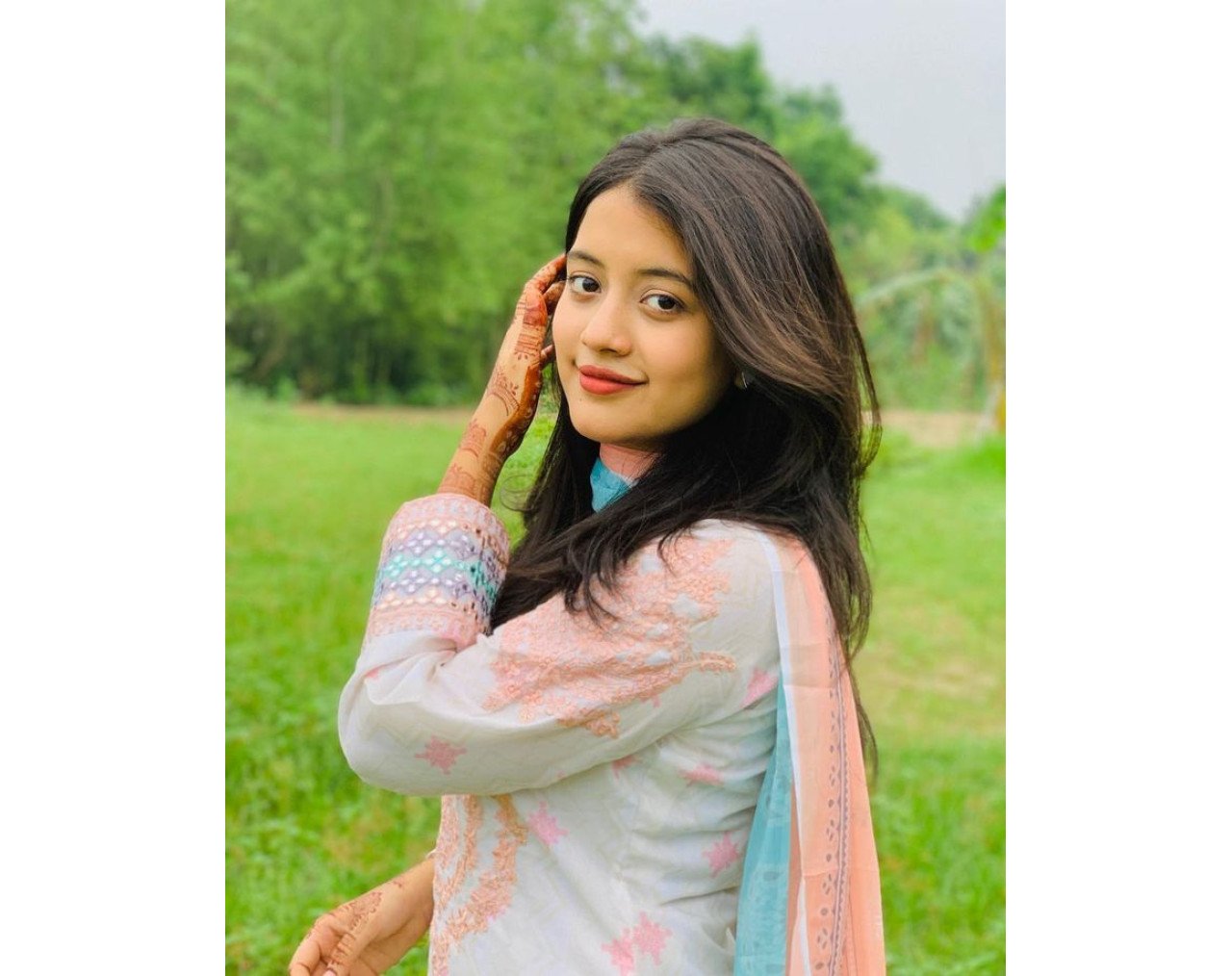 Call Us ⇆ 9643900018 ⇆ Call Girls In Azadpur Metro (Delhi)