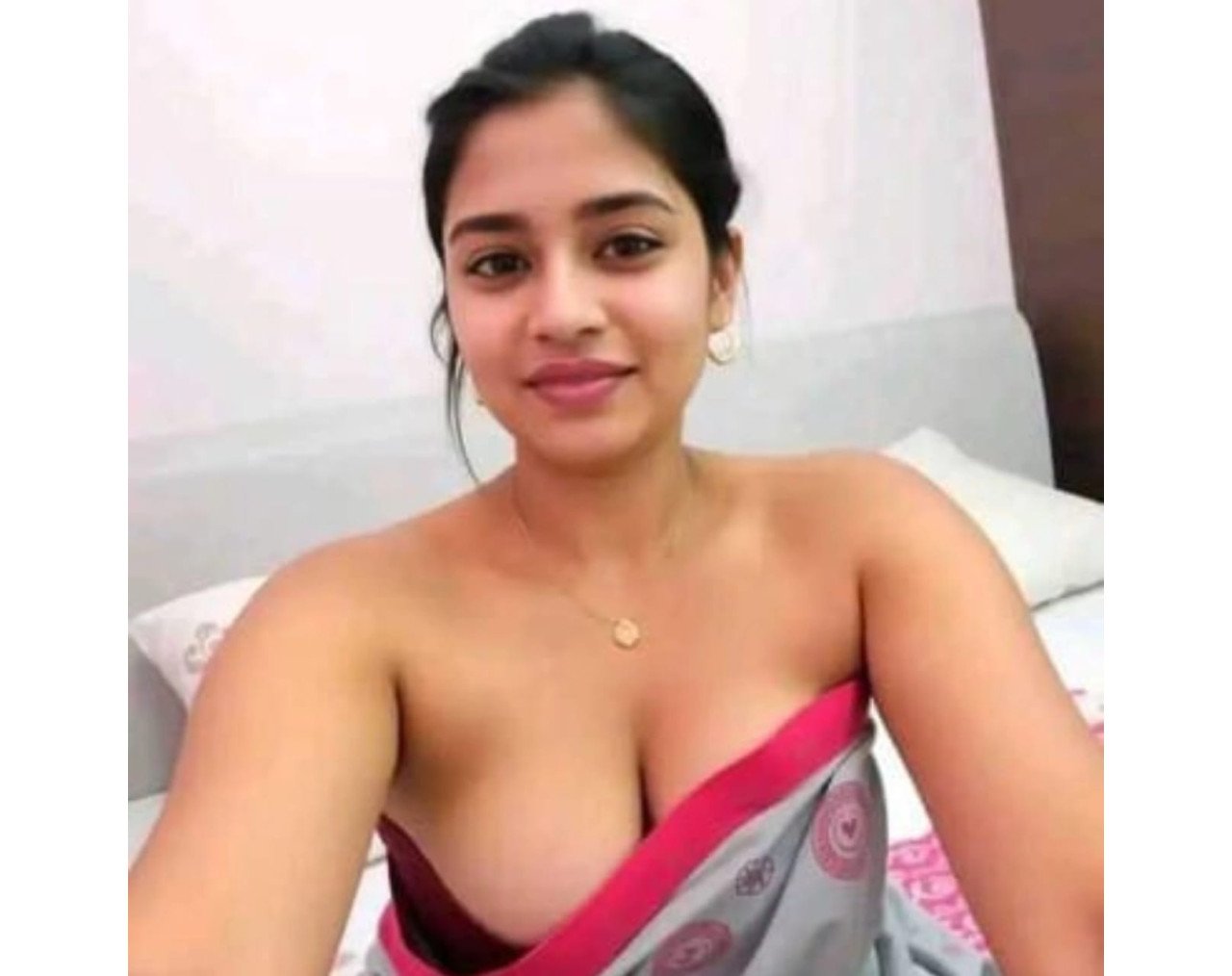 Kavya vip independent genuine sexy VIP call girls are provided safe and secure service .
