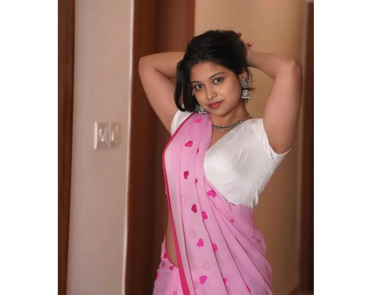 Myself Shreya i am independent call girl today low price