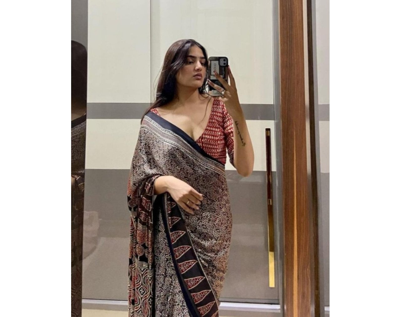 Call Girls 7043943182 Real Meet Independent Indian Escort Genuine Service