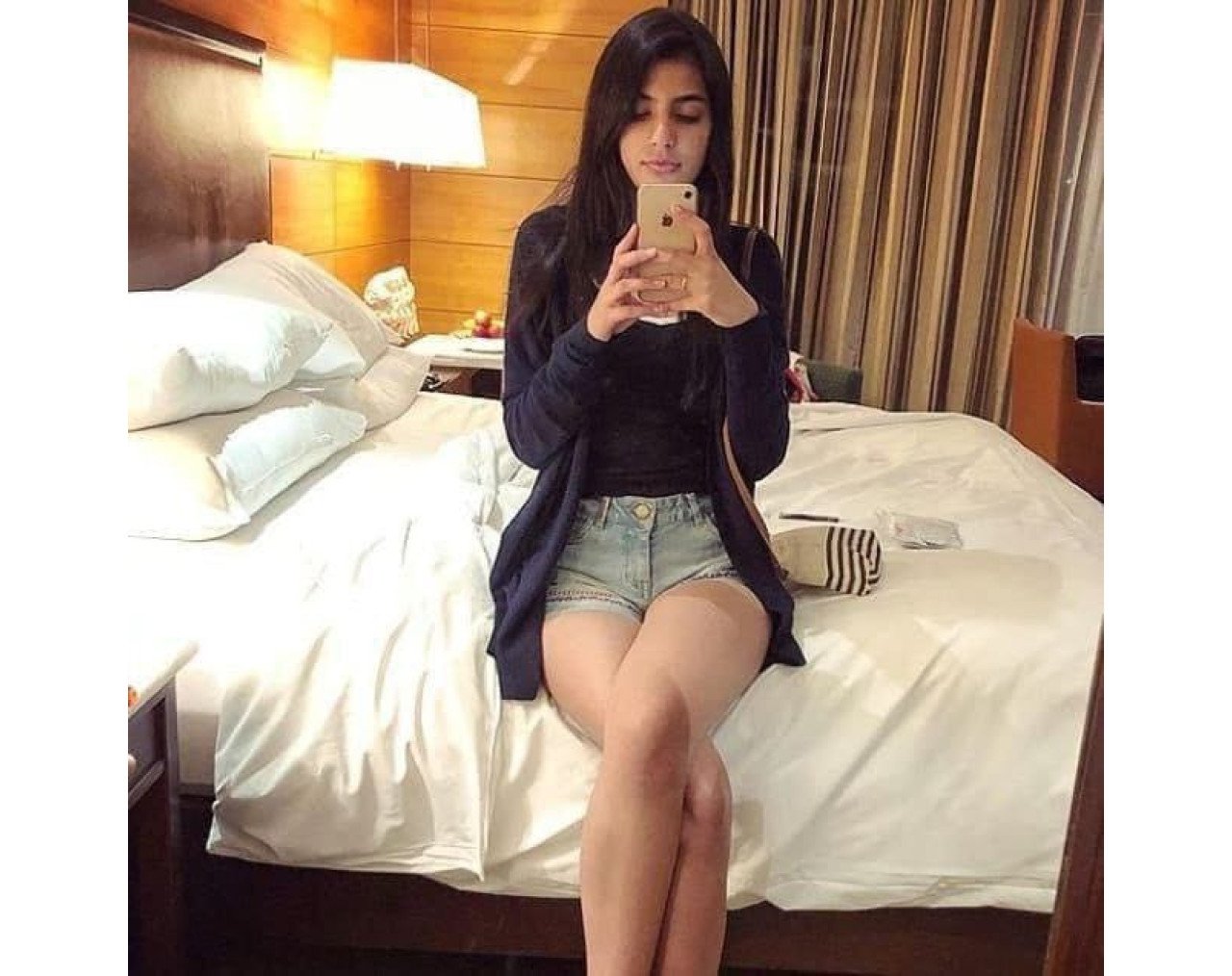 Kavya vip independent genuine sexy VIP call girls are provided safe and secure service .