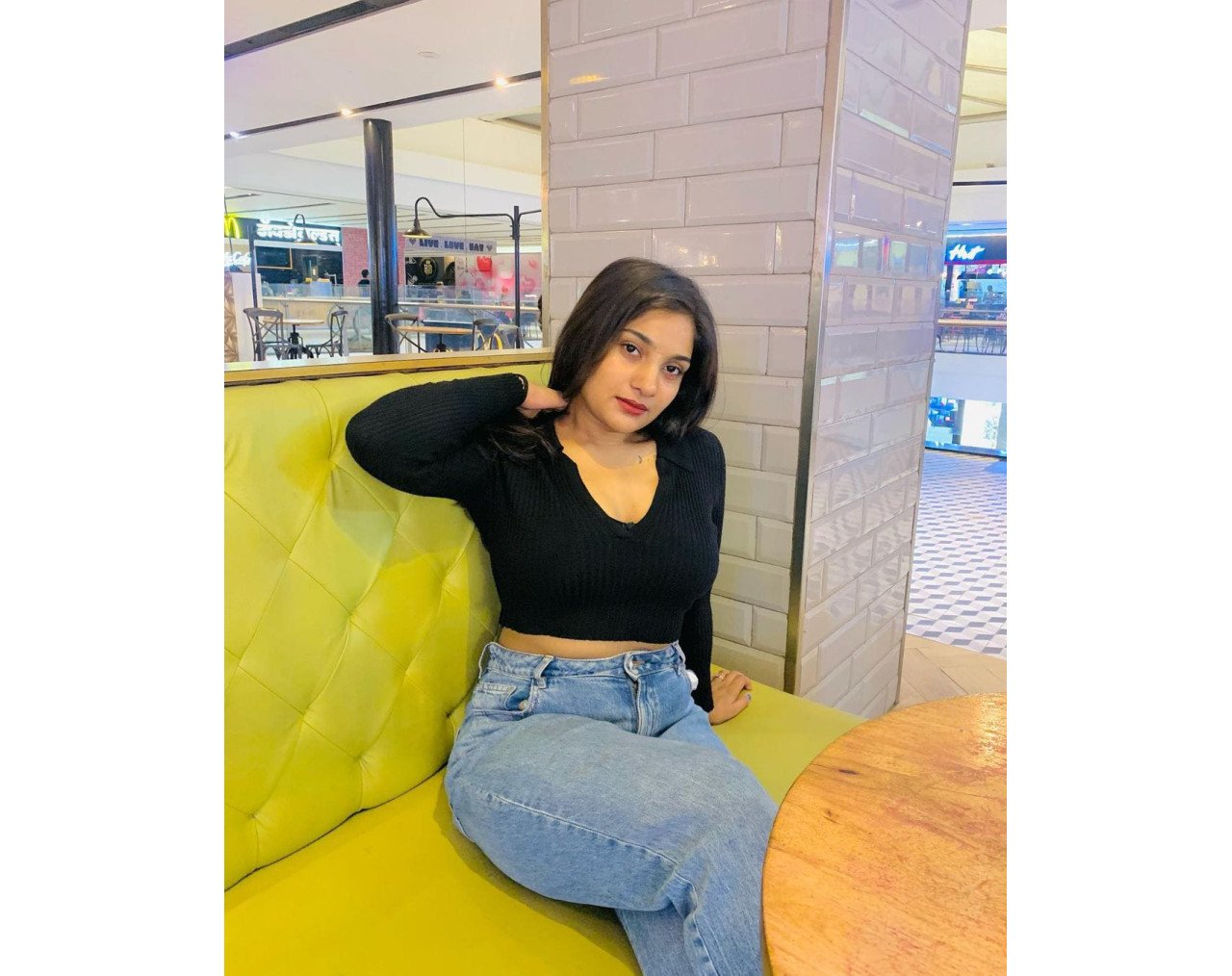VIDHISHA ⏩VIP GENUINE INDEPENDENT VIP GIRL AVAILABLE FULLY SAFE AND SECURE