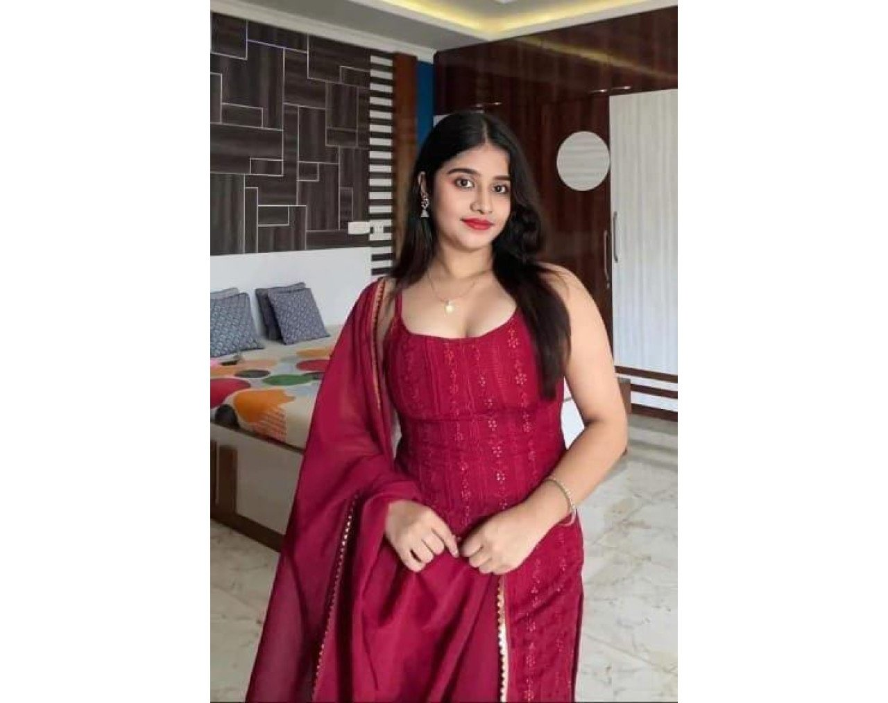 Hyderabad 8619405593 Madhu best call girl Low price with room service available anytime 