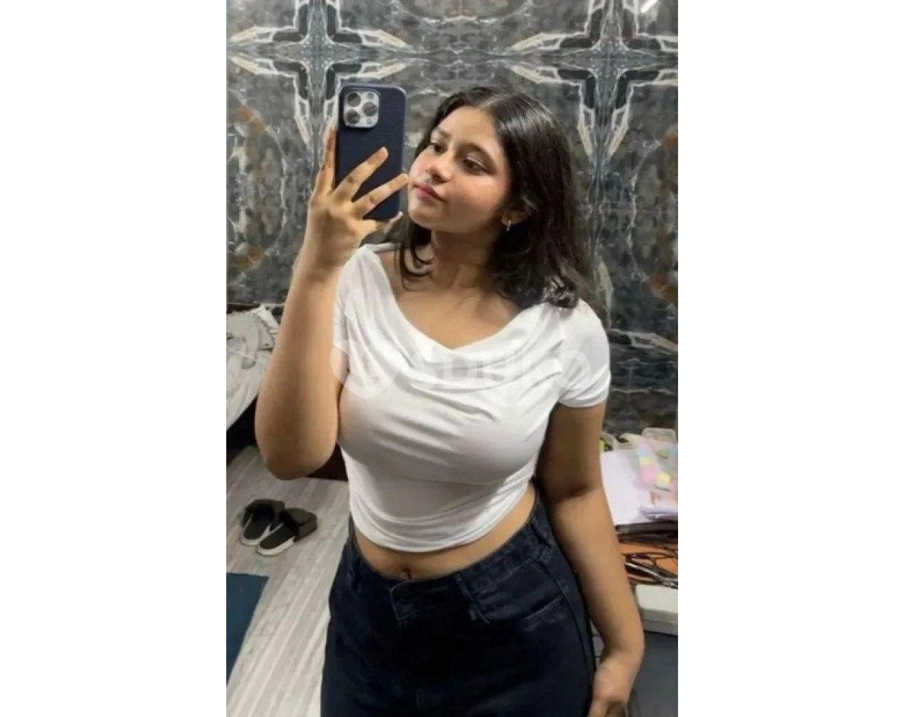 Goa HOT YOUNG GIRLS HOUSE WIFE HOTEL and HOME SERVICE