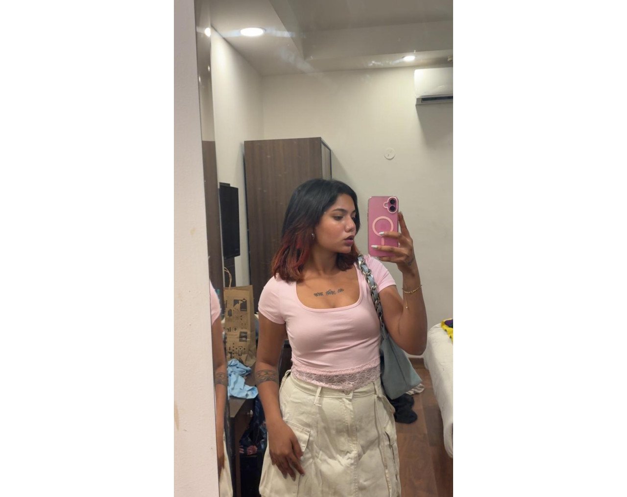 Myself ananya sharma I am independent call girl today low price