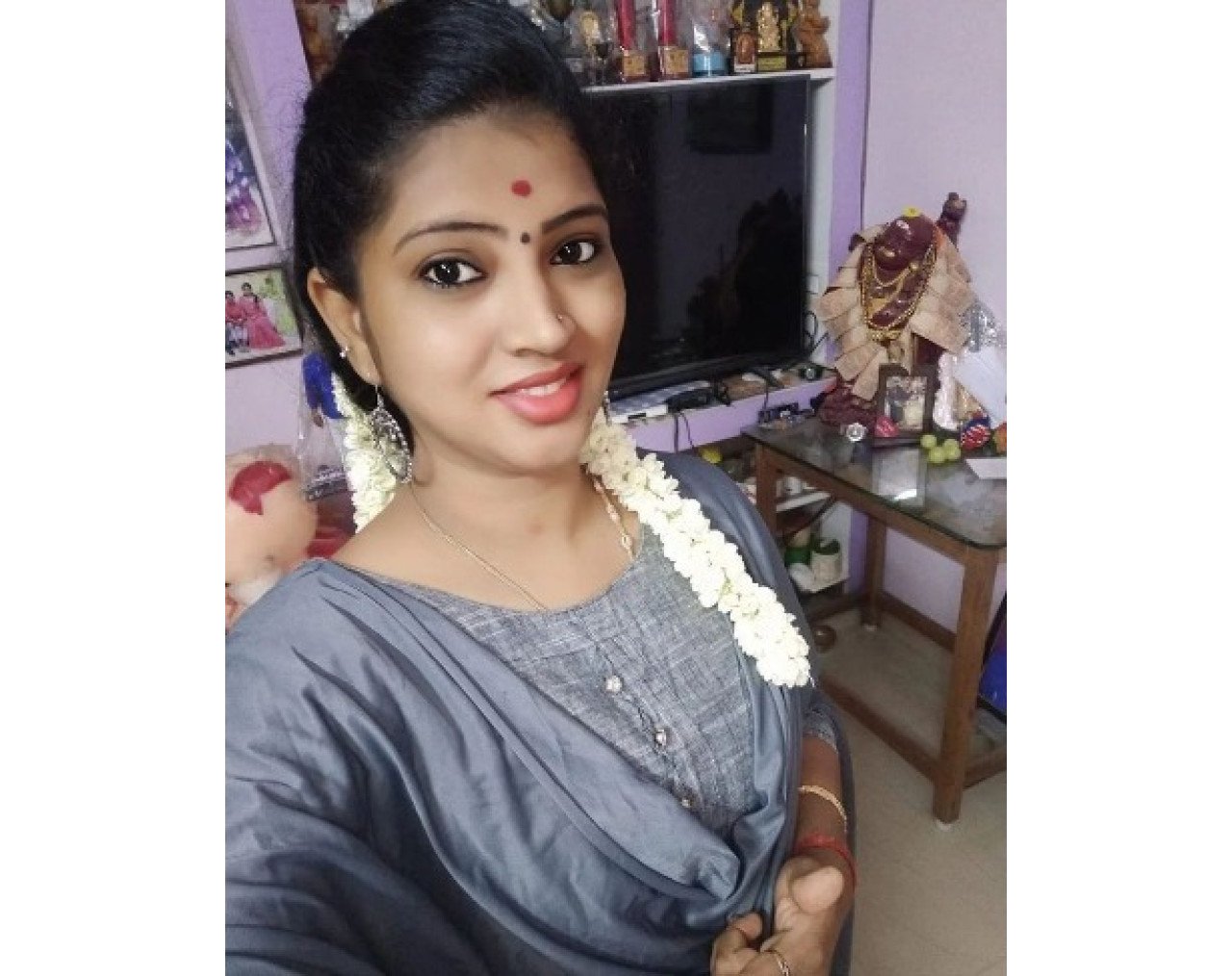 Call girl service in Bangalore in call out call girl service 8003056319