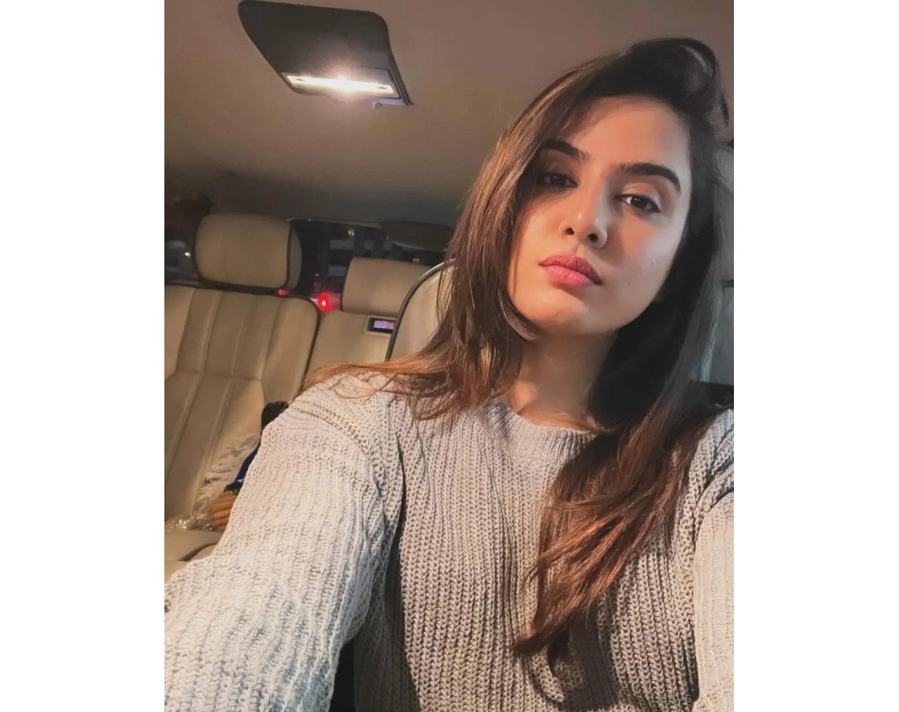 Pooja Sharma independent call girl service 24 hour available
