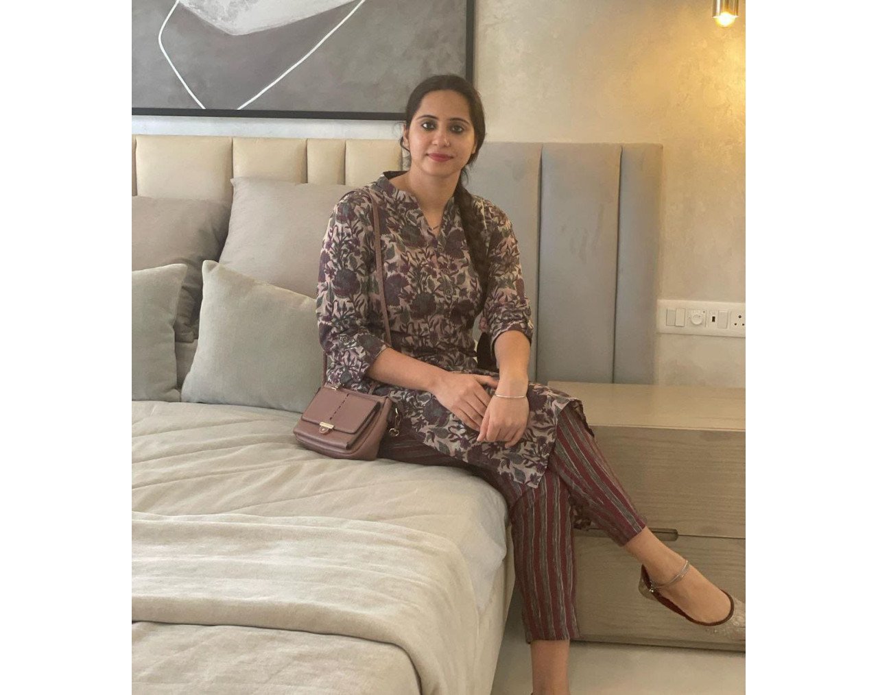 Bangalore call girl service VIP top girls available