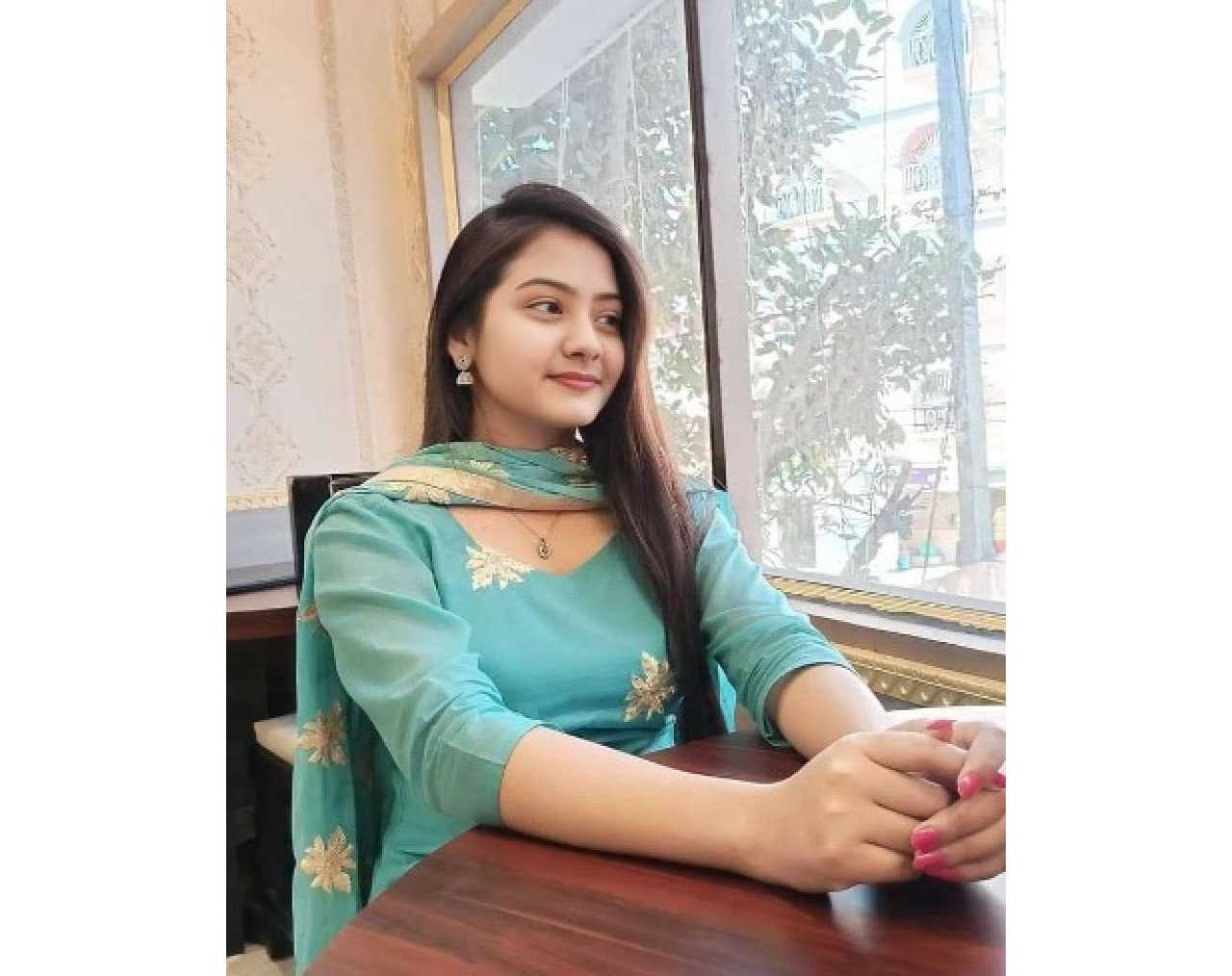 HOT FIGAR VIP DOORSTEP MODEL GIRL AUNTY CALL ME