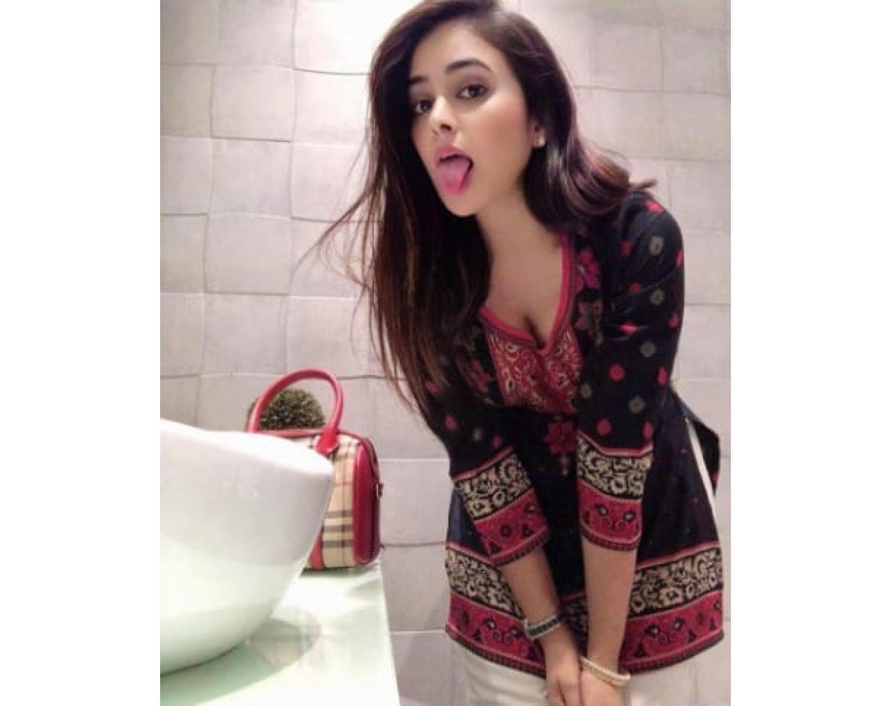 ESCORT AFFORDABLE CHEAPEST RATE INCALL OUTCALL HOT SEXY DOORSTEP SERVICE