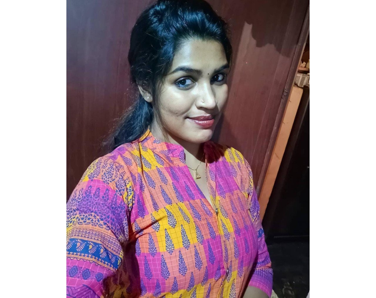 Today best offer Hot vip models low price unlimited shot genuine service provide 