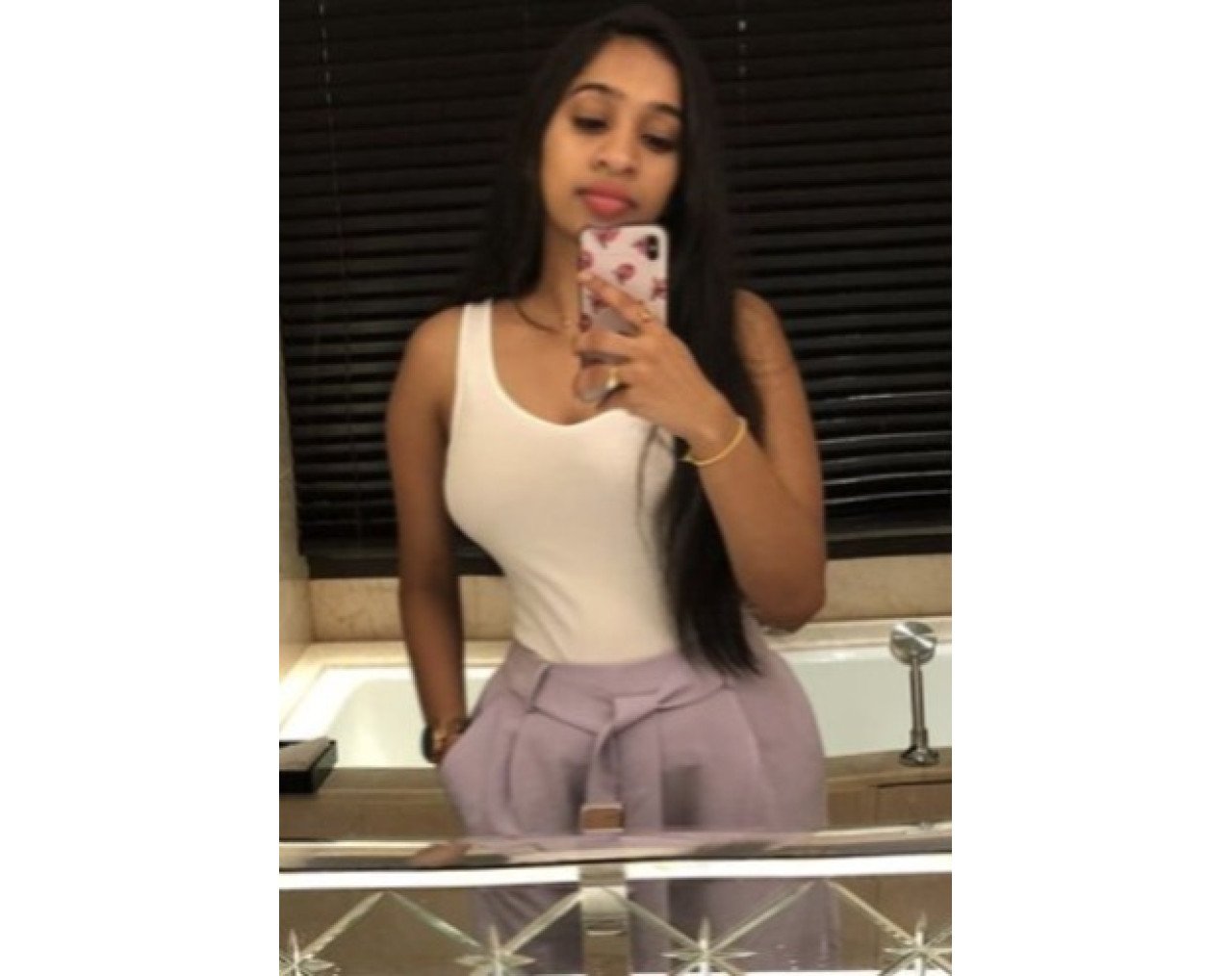 Kalyani Manohar Lanja best call girl service hotel and home service available full safe and secure