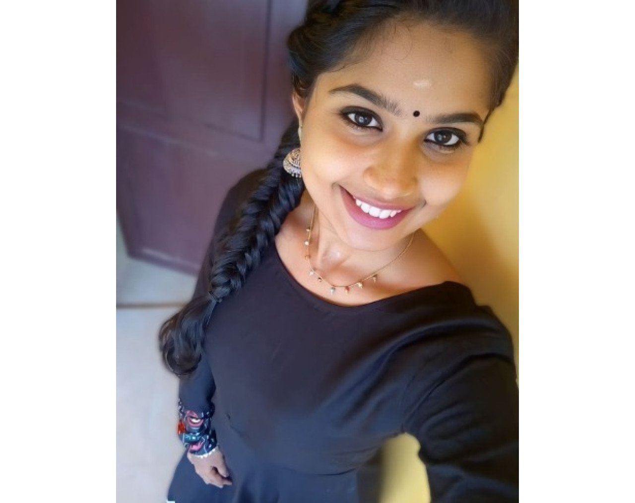 Myself Vishakha best vip high quality call girl service 