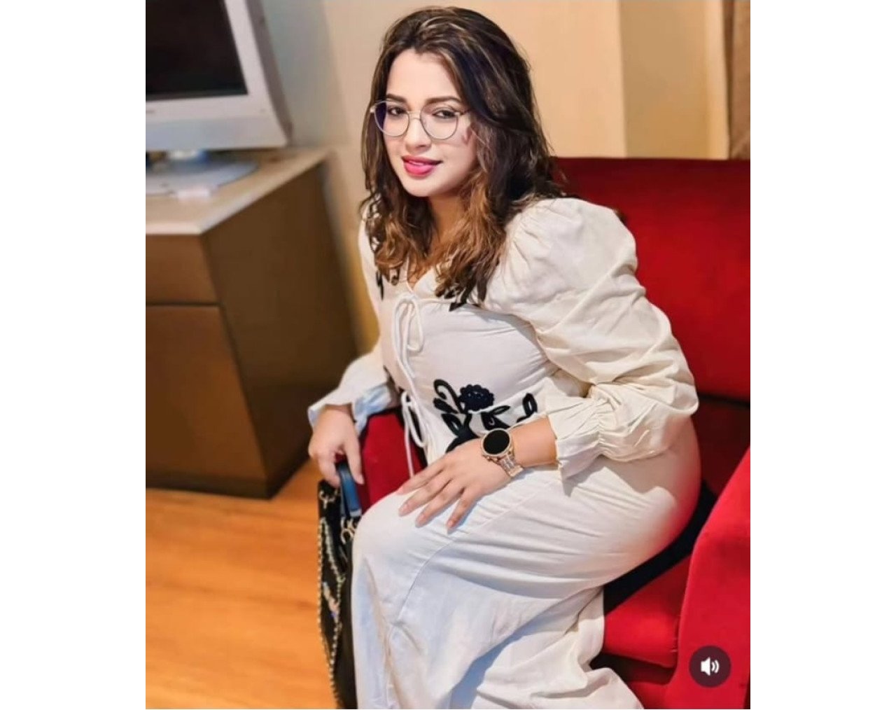 MY SELF ANJALI HOT FIGURE VIP MODEL GIRLS DOORSTEP OUTCALL INCALL AVAILABLE 