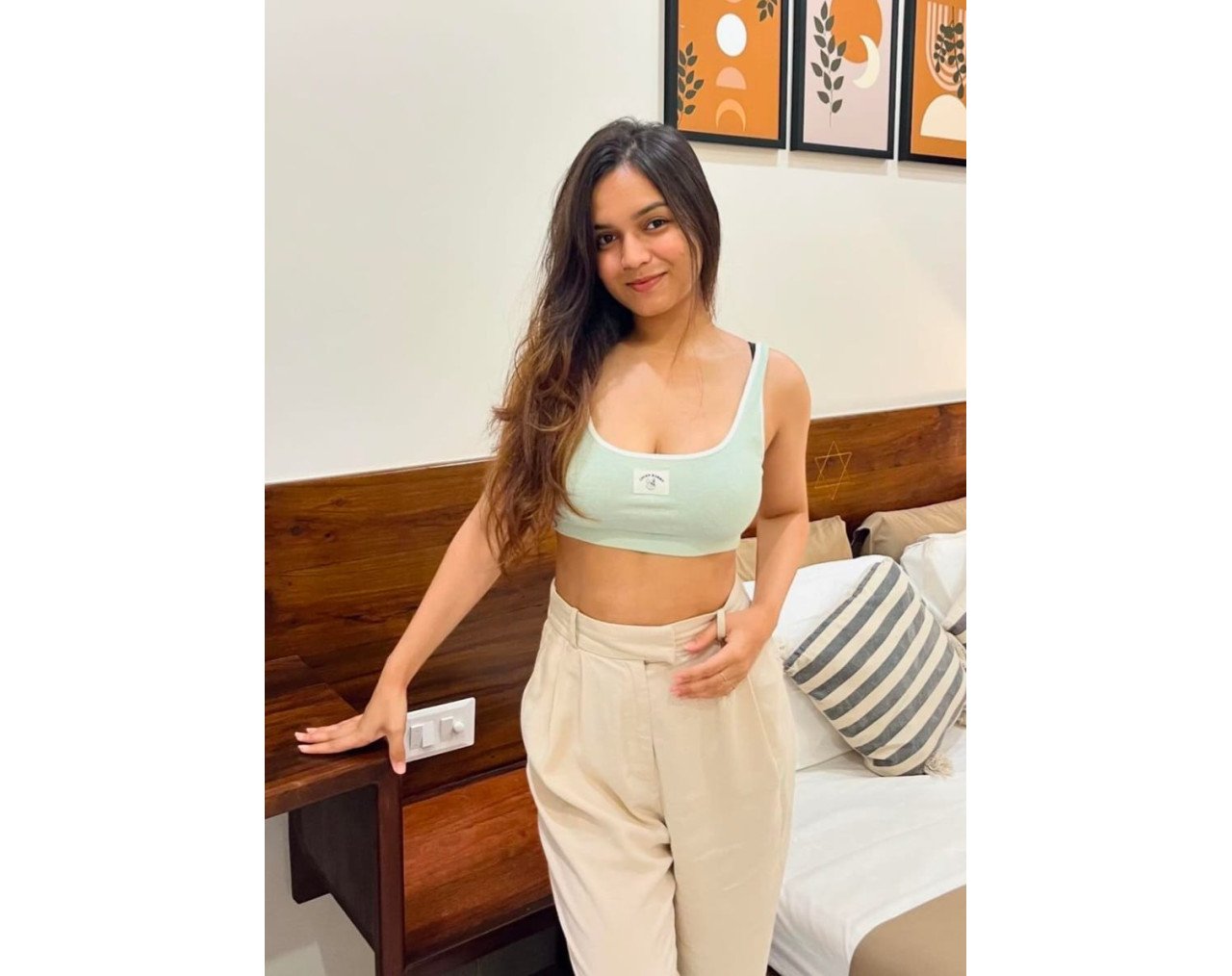 Hello Guys I am Nandini Hyderabad low cost unlimited hard sex call girl service available